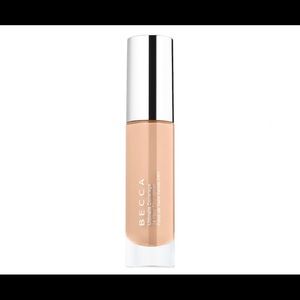 Becca Ultimate Coverage 24hr Foundation: Buff
